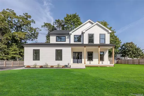 N/c Pleasant Lot 1 Avenue, Brookhaven, NY 11720