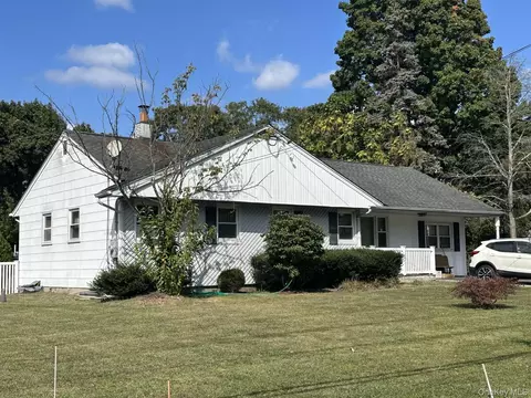 189 Vanderbilt Ave, Brentwood, NY 11717