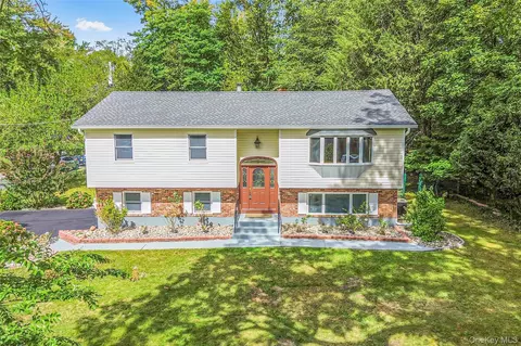11 Central Ave, Clarkstown, NY 10956