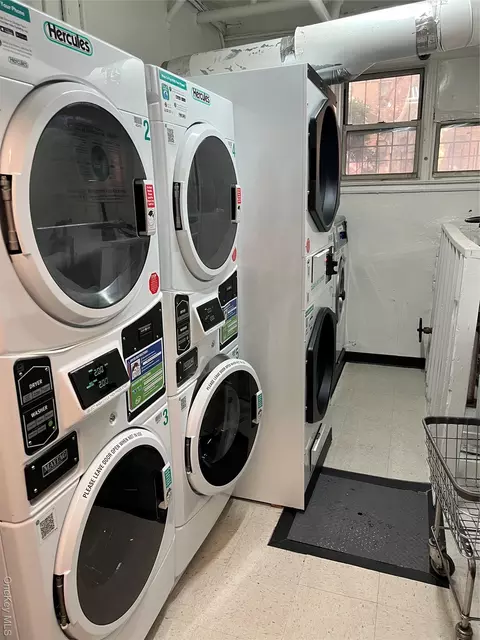 84-20 51 Ave #6H, Elmhurst, NY 11373
