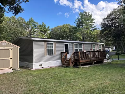 36 Village Green Holw, Mamakating, NY 12790
