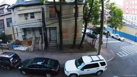 2328 Aqueduct Ave, New York, NY 10468