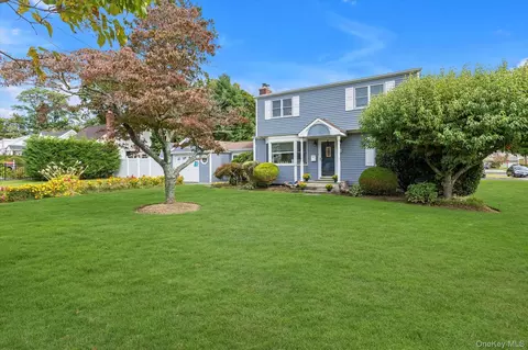 26 Irving Johnson St, East Northport, NY 11731