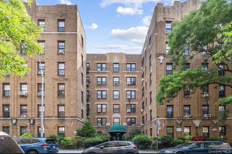 35-21 81st St #2A, New York, NY 11372