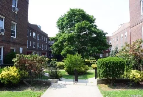 141-17 79th Ave #2, Flushing, NY 11367