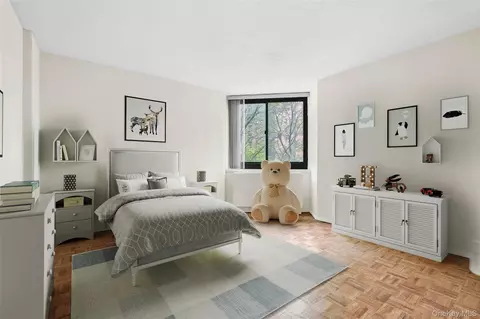 138-35 Elder Ave #4H, New York, NY 11355