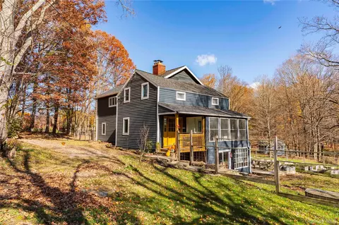 62 Seelbach Ln, Clinton, NY 12580