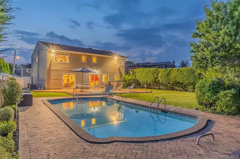 3503 Steven Rd, Baldwin, NY 11510