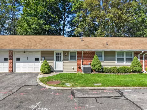 46 Trent Ct #C, Ridge, NY 11961