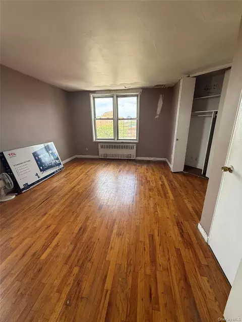86-16 60th Ave #4L, New York, NY 11373