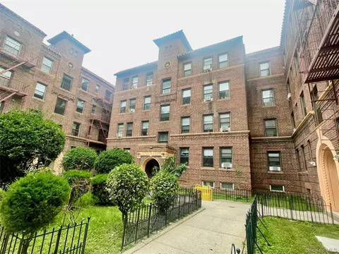 6264 Saunders St #1A, New York, NY 11374