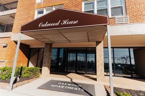 1 E Broadway #2B, Long Beach, NY 11561