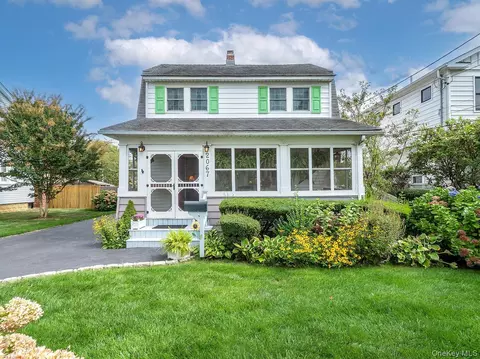 2067 Jackson Ave, Seaford, NY 11783