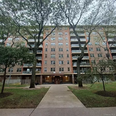 12421 Flatlands Ave #1F, Brooklyn, NY 11208