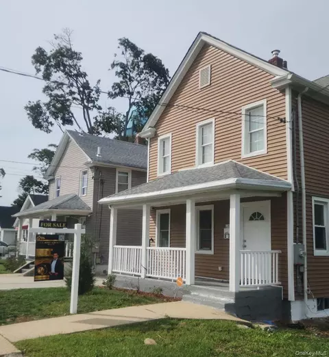 33 Linden Ave, Hempstead, NY 11550