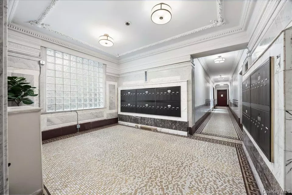 Entry Way - 160 Wadsworth Ave #302, New York, NY 10033 photo 3 of 3