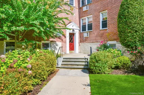 315 Palmer Ter #1D, Mamaroneck, NY 10543