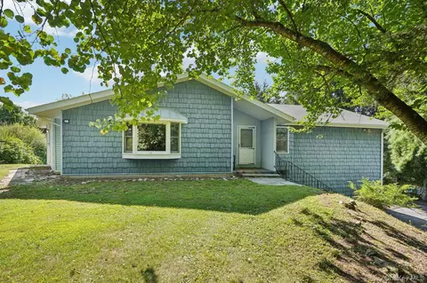 10 Rebecca Dr, Pawling, NY 12564