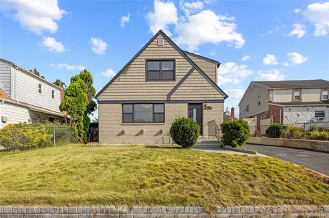11927 Springfield Blvd, Cambria Heights, NY 11411