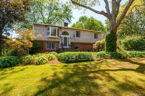 475 Mooney Hill Rd, Patterson, NY 12563