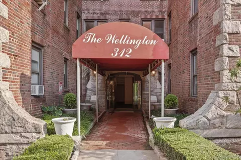 312 Main St #3B, White Plains, NY 10601