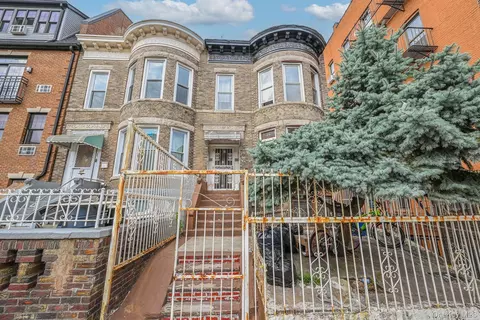 448 E 29th St, Brooklyn, NY 11226