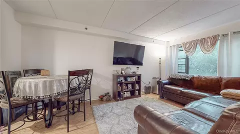1275 Grant Ave #2G, New York, NY 10456