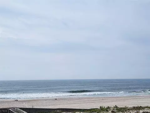 700 Shore Rd #4K, Long Beach, NY 11561