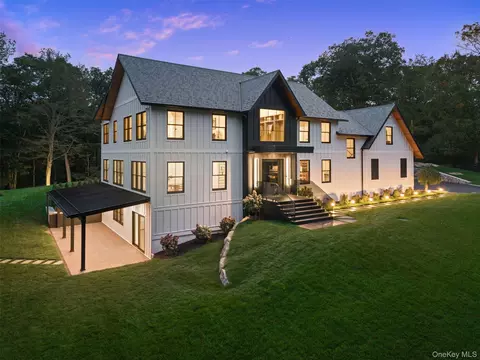 45 Pine Hill Dr, Lewisboro, NY 10590