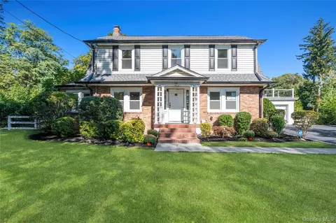 99 Warner Ave, North Hempstead, NY 11577