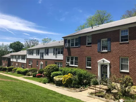 92 Underhill Ave #1B, Harrison, NY 10604