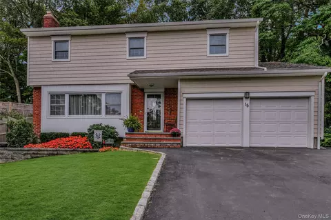 15 Hilton, Huntington, NY 11743