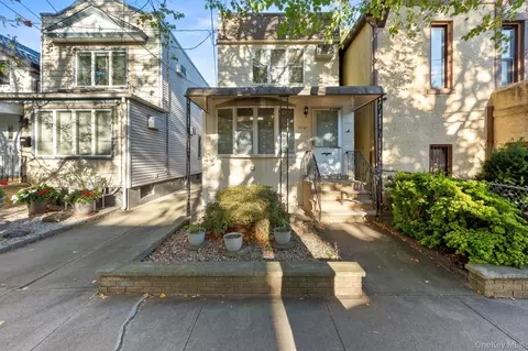 77-61 79th Pl, New York, NY 11385