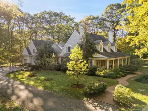 24 Twin Fawn Ln, Pound Ridge, NY 10576