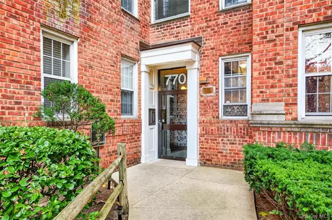770 Bronx River Rd #A36, Yonkers, NY 10708
