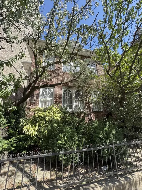 1663 E 18th St, Brooklyn, NY 11229 photo 3