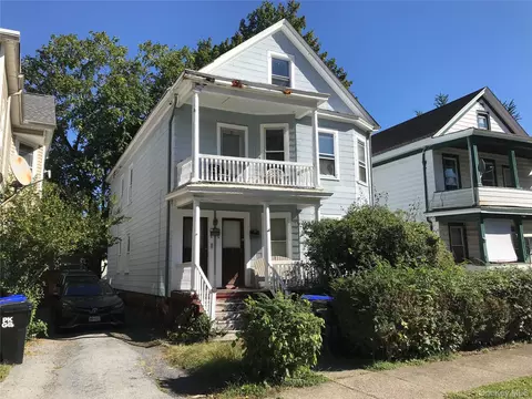 9 Gray St, Poughkeepsie, NY 12603