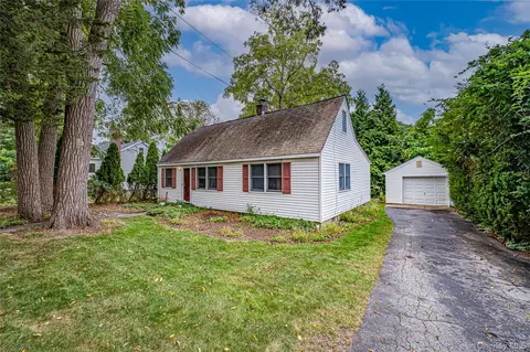 130 Alder Dr, Kings Park, NY 11754