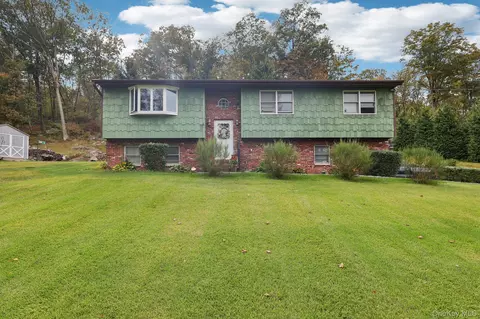105 Old Rd, Brewster, NY 10509