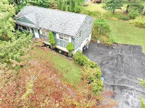 17 Midway Rd, Ramapo, NY 10977