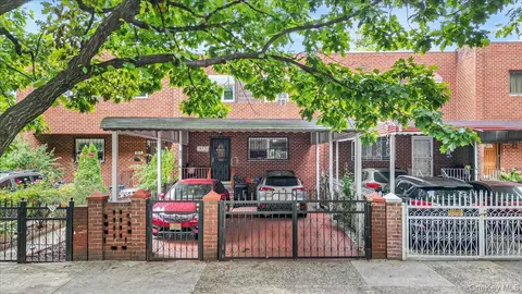 917 Fox St, New York, NY 10459