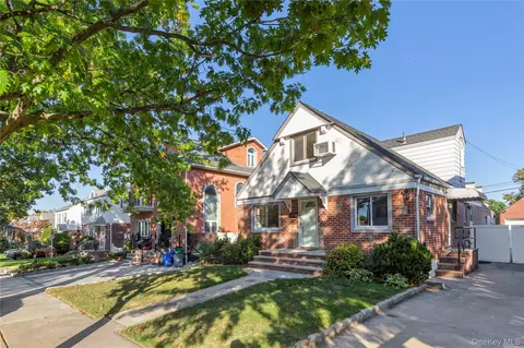 14579 6th Ave, New York, NY 11357