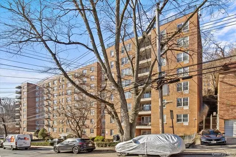 5425 Valles Ave #6E, New York, NY 10471