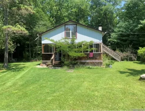 792 Briggs Hwy, Ellenville, NY 12428