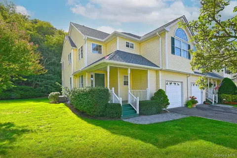 11 Spring Ct, Huntington, NY 11743