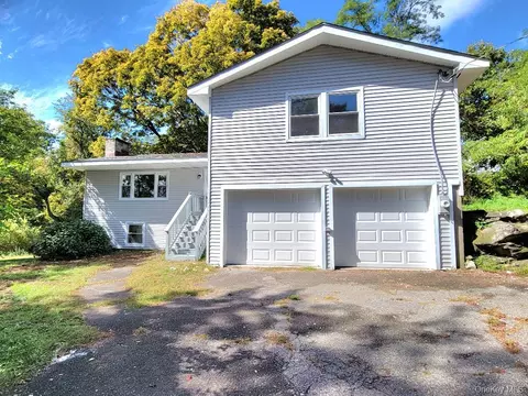 374 Bullet Hole Rd, Patterson, NY 12563
