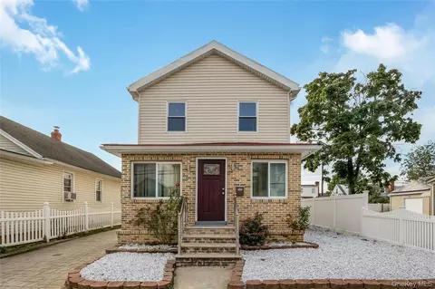257 Biltmore Ave, Elmont, NY 11003