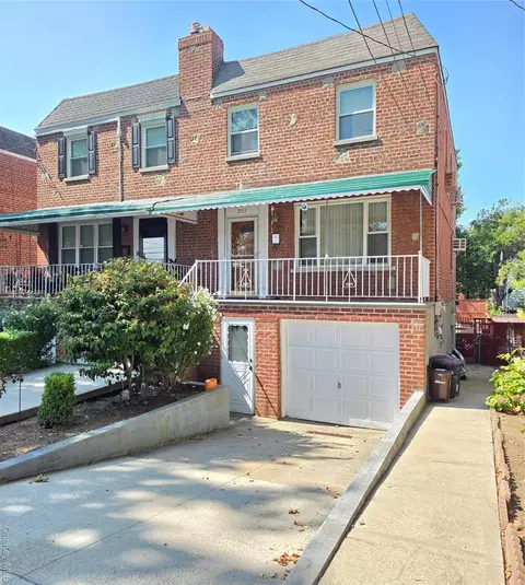 2553 Fish Ave, New York, NY 10469