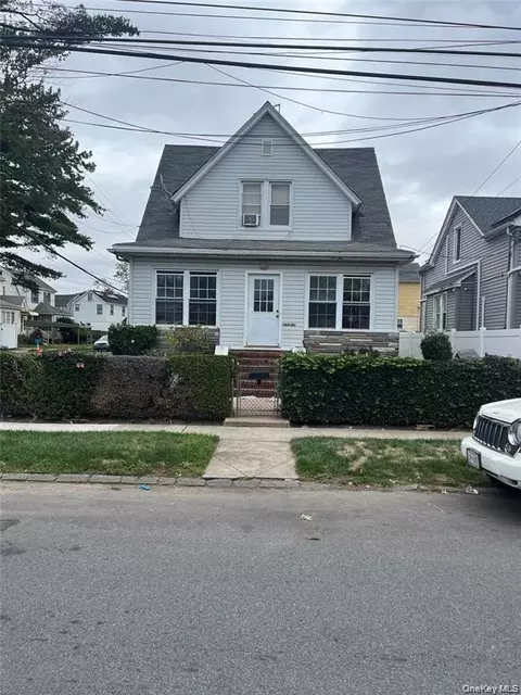 19401 Nashville Blvd, New York, NY 11413