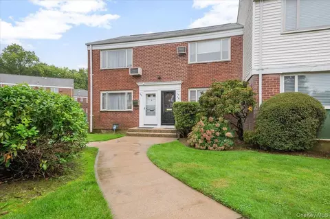 15-38 Bell Blvd #232, Bayside, NY 11360